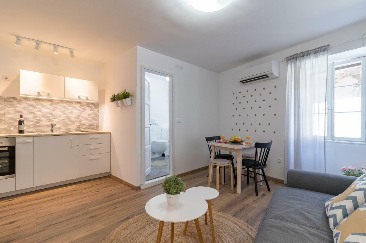 Central New Apartment Nonna Mara Rovinj Buitenkant foto